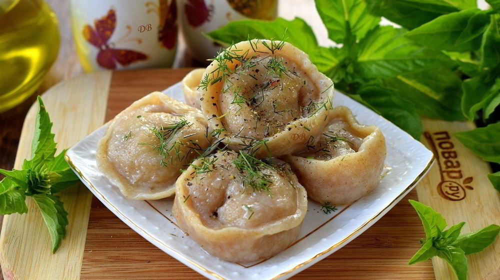 Как приготовить вегетарианские пельмени с кабачками