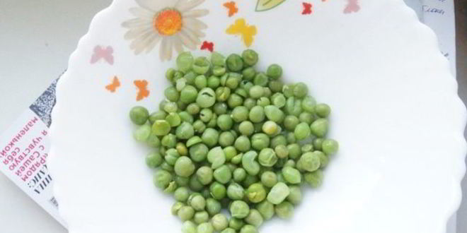 Рецепт быстрого плова с рыбой и зеленым горошком