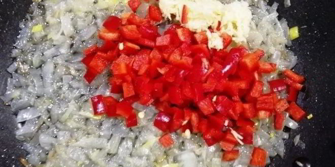 Рецепт легкого плова из тунца и булгура