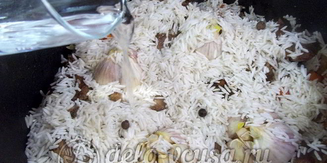 Рецепт плова по-домашнему со свиными ребрами