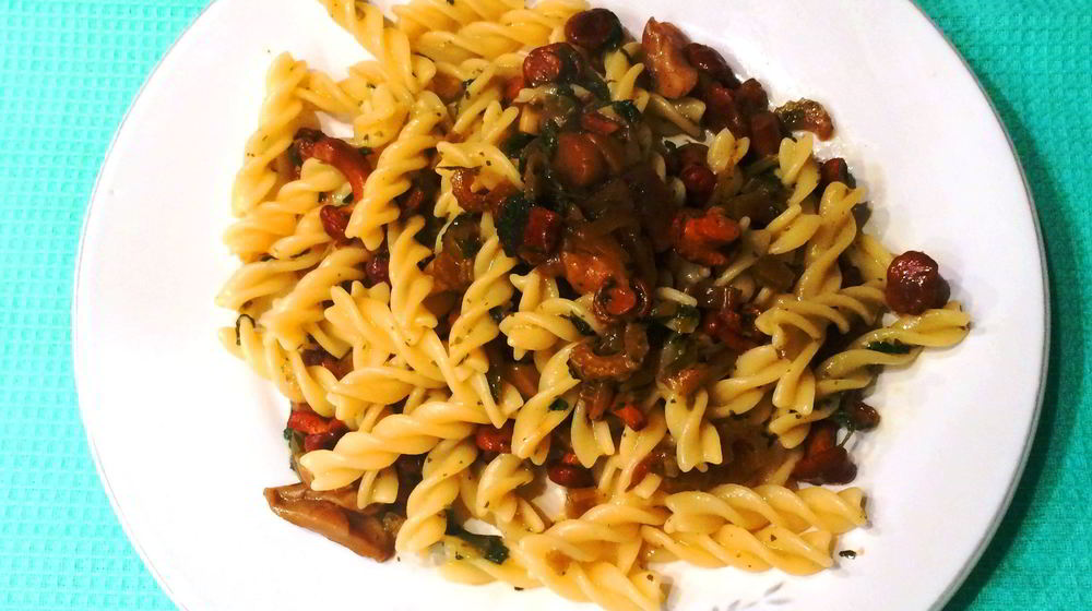 Как приготовить фузилли с рагу из лисичек и крапивы