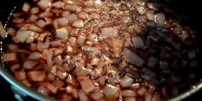 Рецепт говяжьего рагу с грибами и розмарином