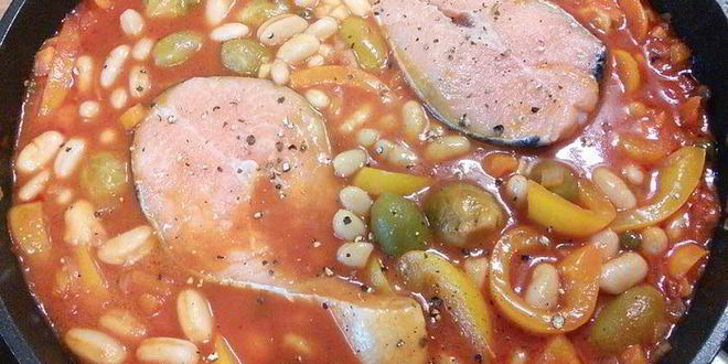 Рецепт летнего овощного рагу с фасолью и лососем