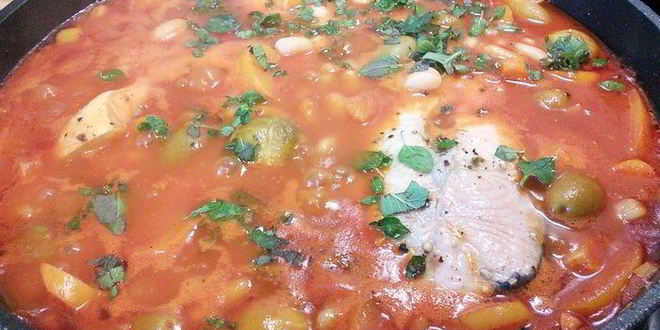 Рецепт летнего овощного рагу с фасолью и лососем