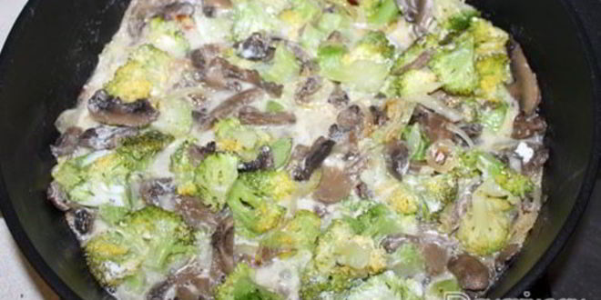 Рецепт рагу из минтая с шампиньонами и брокколи