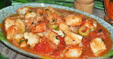 Рецепт Рагу из морского окуня с оливками и томатами
