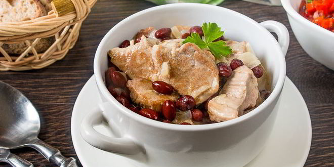 Рецепт рагу из свиной вырезки с фасолью