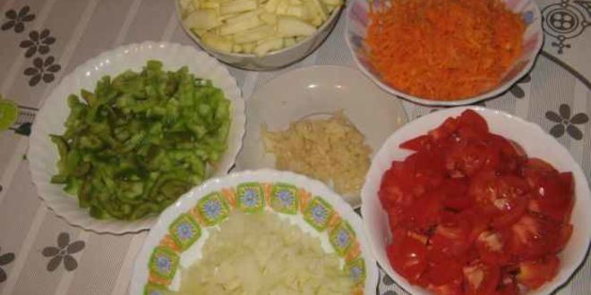 Рецепт рагу овощного с картофельным пюре