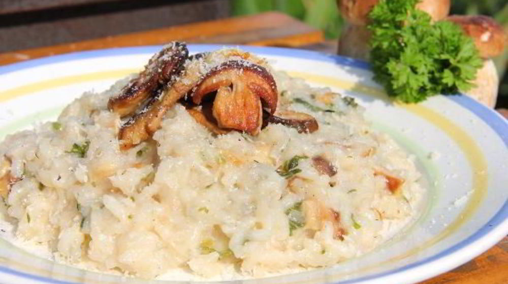 Как приготовить ризотто с белыми грибами и петрушкой