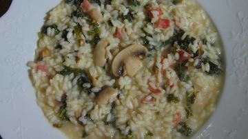 Рецепт Ризотто с грибами, капустой кале и беконом