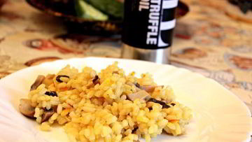 Рецепт Ризотто с грибами, шафраном и трюфельным маслом