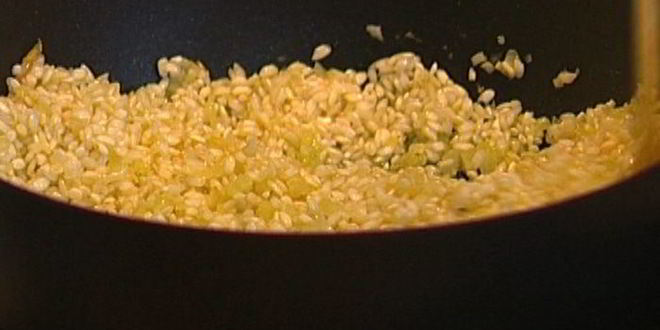 Рецепт ризотто с сельдереем, ветчиной и пармезаном