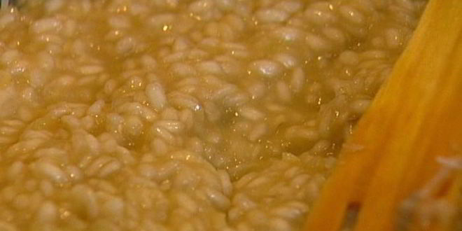 Рецепт ризотто с сельдереем, ветчиной и пармезаном