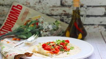 Рецепт Белой рыбы в сливочно-горчичном соусе с печеными томатами