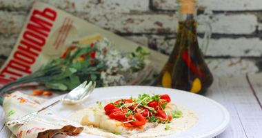 Рецепт Белой рыбы в сливочно-горчичном соусе с печеными томатами