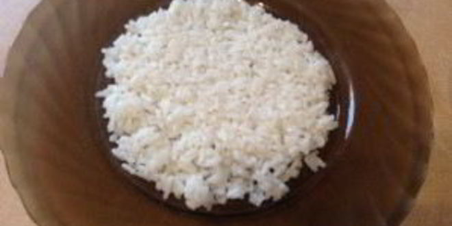 Рецепт креветок с рисом, яблоком и черносливом