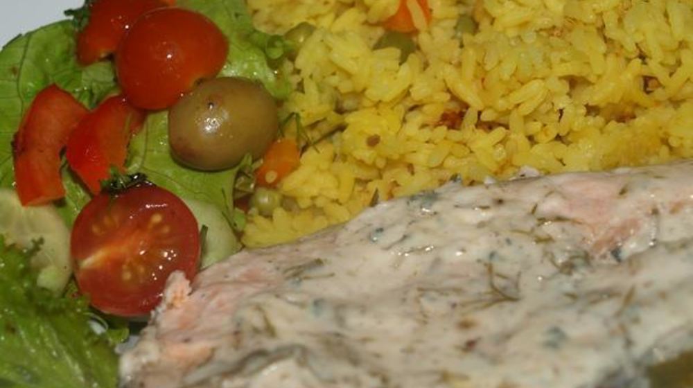 Как приготовить лосося с рисом и овощами в мультиварке