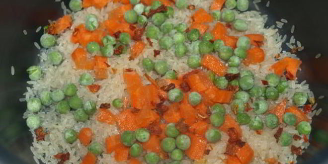 Рецепт лосося с рисом и овощами в мультиварке