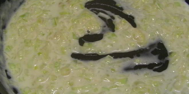 Рецепт морских гребешков, запеченных под соусом бешамель и румяной корочкой