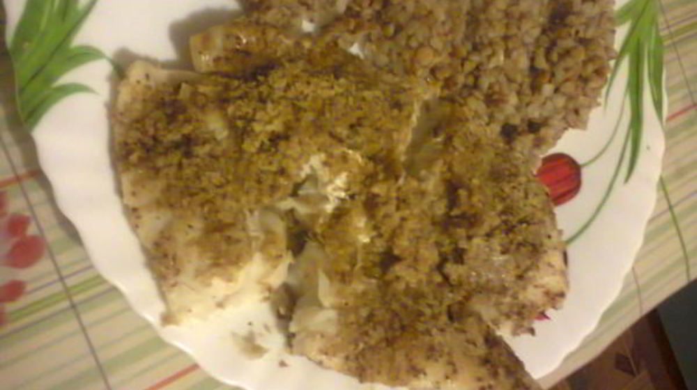 Как приготовить рыбку запеченную в ореховой панировке