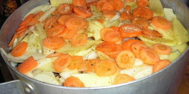 Рецепт сельди свежей, тушенной с овощами