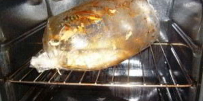 Рецепт скумбрии, запеченной в пакете