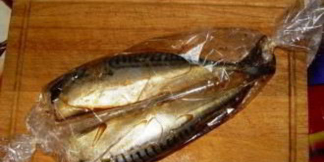 Рецепт скумбрии, запеченной в пакете