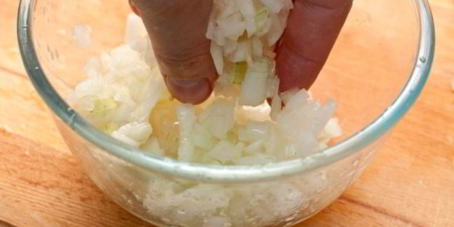 Рецепт янтарной форели запеченной с луком