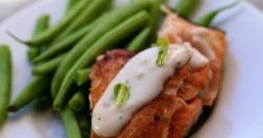 Рецепт Жаренного лосося со сметанным соусом