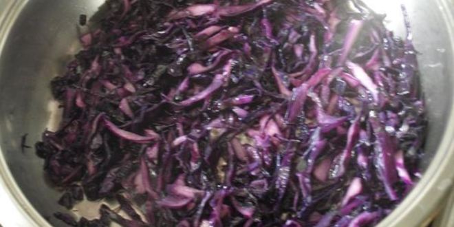 Рецепт салата-гарнира с рисом и краснокочанной капустой