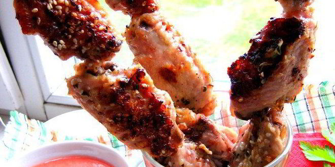 Рецепт шашлычков из крылышек и томатный соус