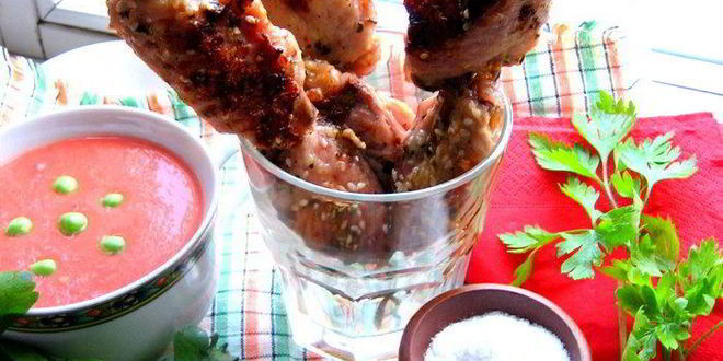 Рецепт шашлычков из крылышек и томатный соус