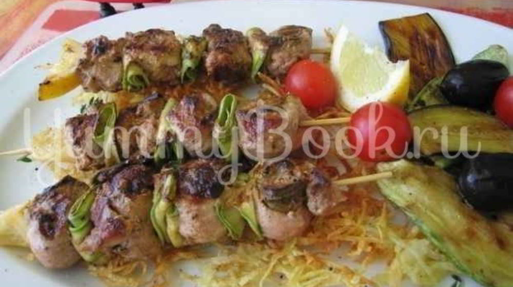 Как приготовить шашлычки из свинины фаршированные