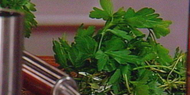 Рецепт шашлычков из ягненка с картофельными пальчиками и икрой из баклажанов