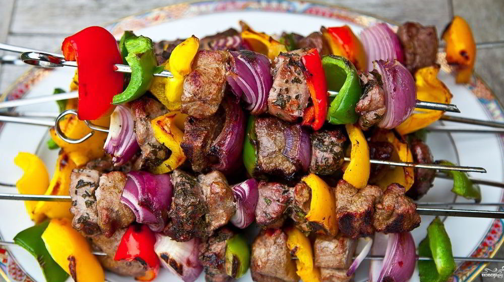 Как приготовить шашлык из баранины с овощами