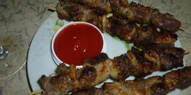 Рецепт шашлыка в белом вине на сковороде