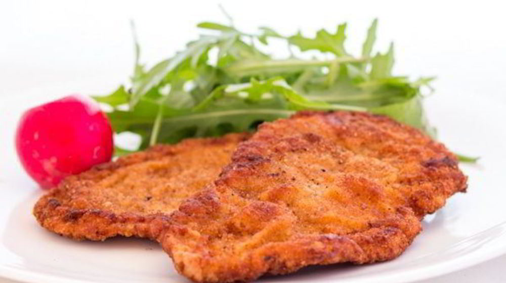 Как приготовить быстрый шницель в тройной панировке