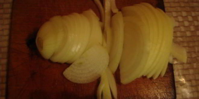 Рецепт капустных шницелей с луковой заправкой