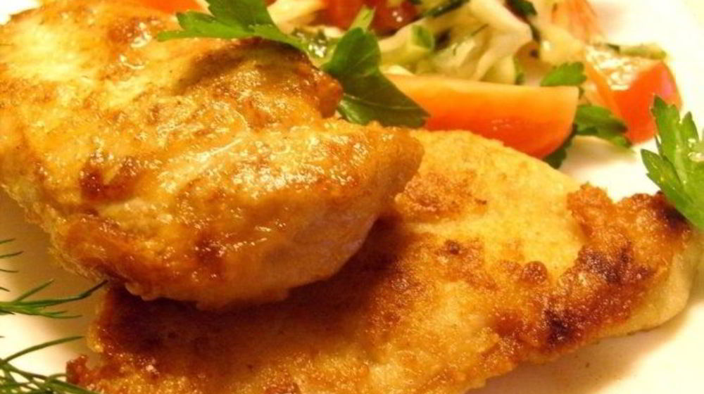 Как приготовить куриный шницель с сыром