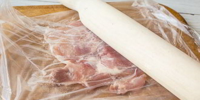 Рецепт шницеля из курицы с томатным салатом