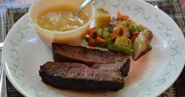 Рецепт Флета айрон стейк в кофейно-пряной посыпке