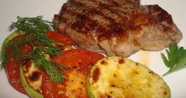 Рецепт Рибая стейк с овощами гриль