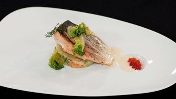 Рецепт Стейка из семги на печеном картофеле с икорным соусом