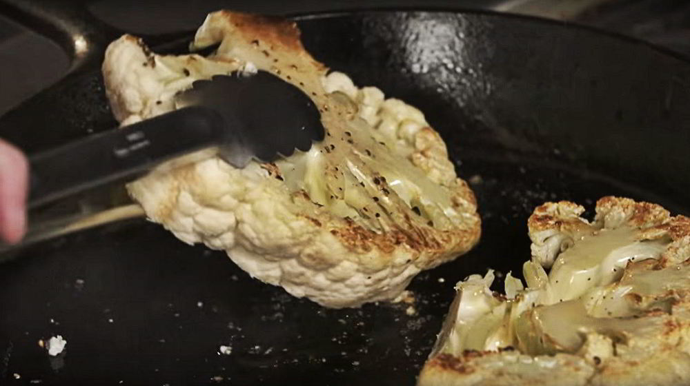 Как приготовить стейк из цветной капусты