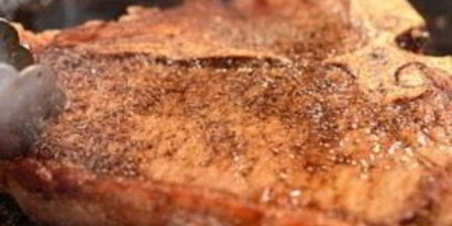 Рецепт стейка на кости с зеленым маслом