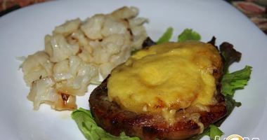 Рецепт Стейков из свиной шеи по-французски