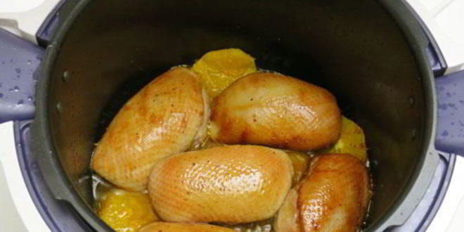 Рецепт стейков из утки с апельсинами в мультиварке