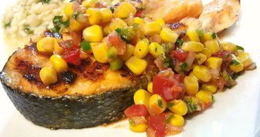 Рецепт Стейков лосося с сальсой из кукурузы