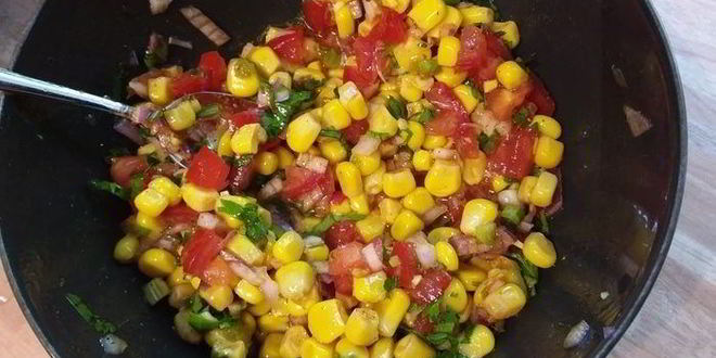 Рецепт стейков лосося с сальсой из кукурузы