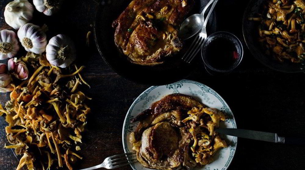 Как приготовить телячий стейк с лисичками